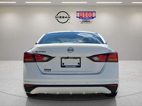 Certified 2025 Nissan Altima 2.5 S FWD image 3