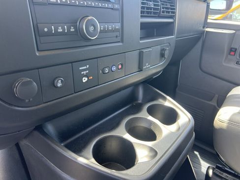 Used 2023 GMC Savana 2500 w/ Driver Convenience Package image 15