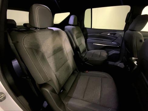 Used 2024 Chevrolet Traverse LT AWD/4WD image 23