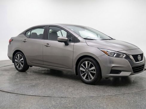 Used 2025 Nissan Versa SV FWD image 1