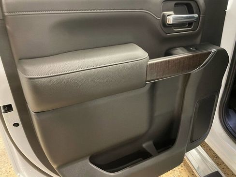 Used 2023 GMC Sierra 2500 Denali image 21