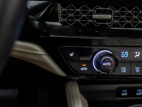 Certified 2025 Honda Accord EX-L image 25