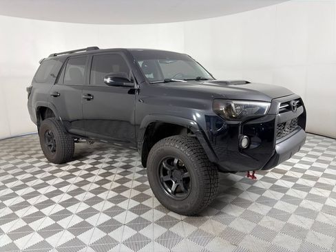 Used 2020 Toyota 4Runner TRD Off-Road Premium w/ Moonroof Package AWD/4WD image 1