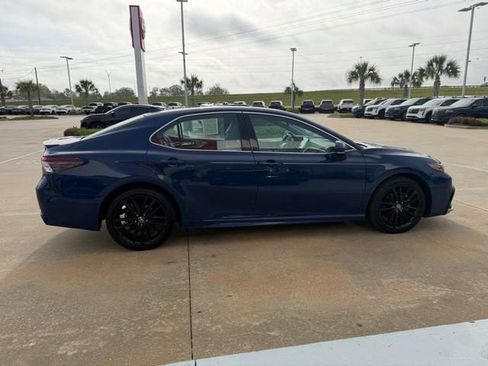 Used 2024 Toyota Camry XSE FWD image 6