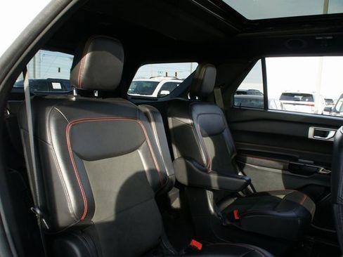 Used 2023 Ford Explorer ST-Line image 37