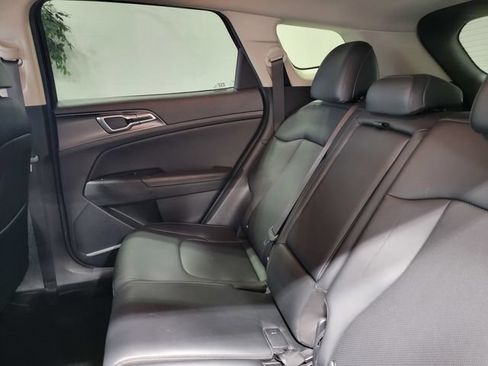 Used 2023 Kia Sportage EX FWD image 14