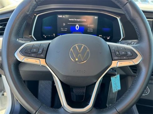 Certified 2022 Volkswagen Jetta S image 17