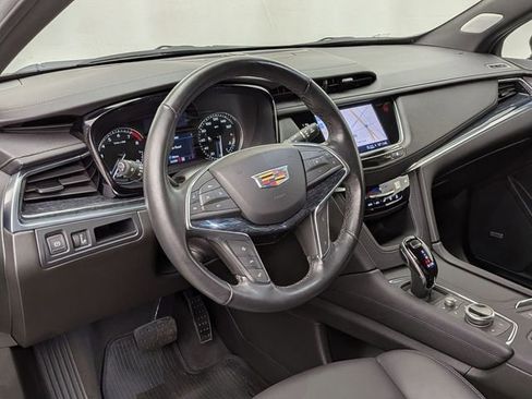 Certified 2023 Cadillac XT5 Premium Luxury AWD/4WD image 9