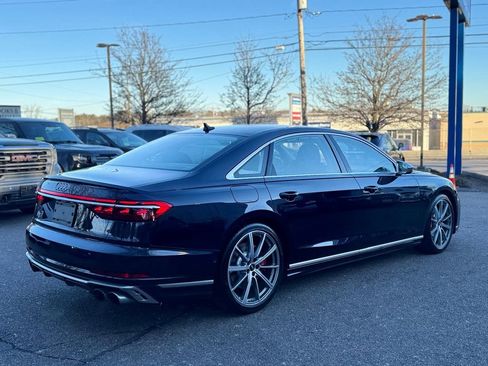 Used 2022 Audi S8 image 6