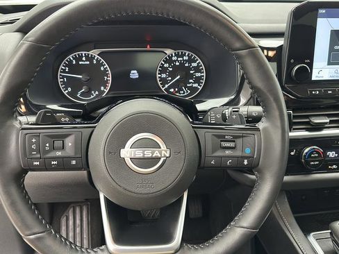 Used 2024 Nissan Pathfinder SL w/ SL Premium Package AWD/4WD image 19