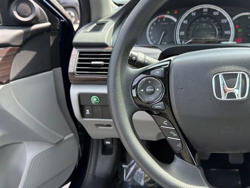 Used 2017 Honda Accord EX image 27