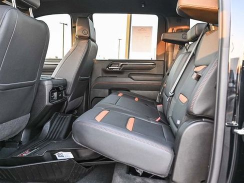 Used 2025 GMC Sierra 2500 AT4 AWD/4WD image 21