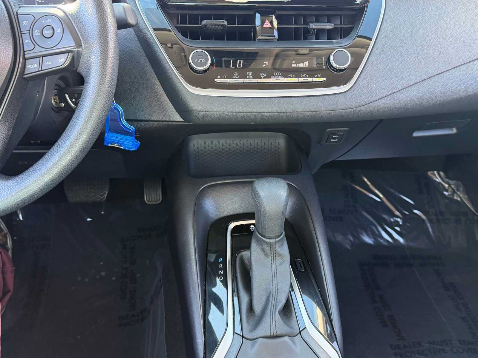Used 2025 Toyota Corolla LE FWD image 19