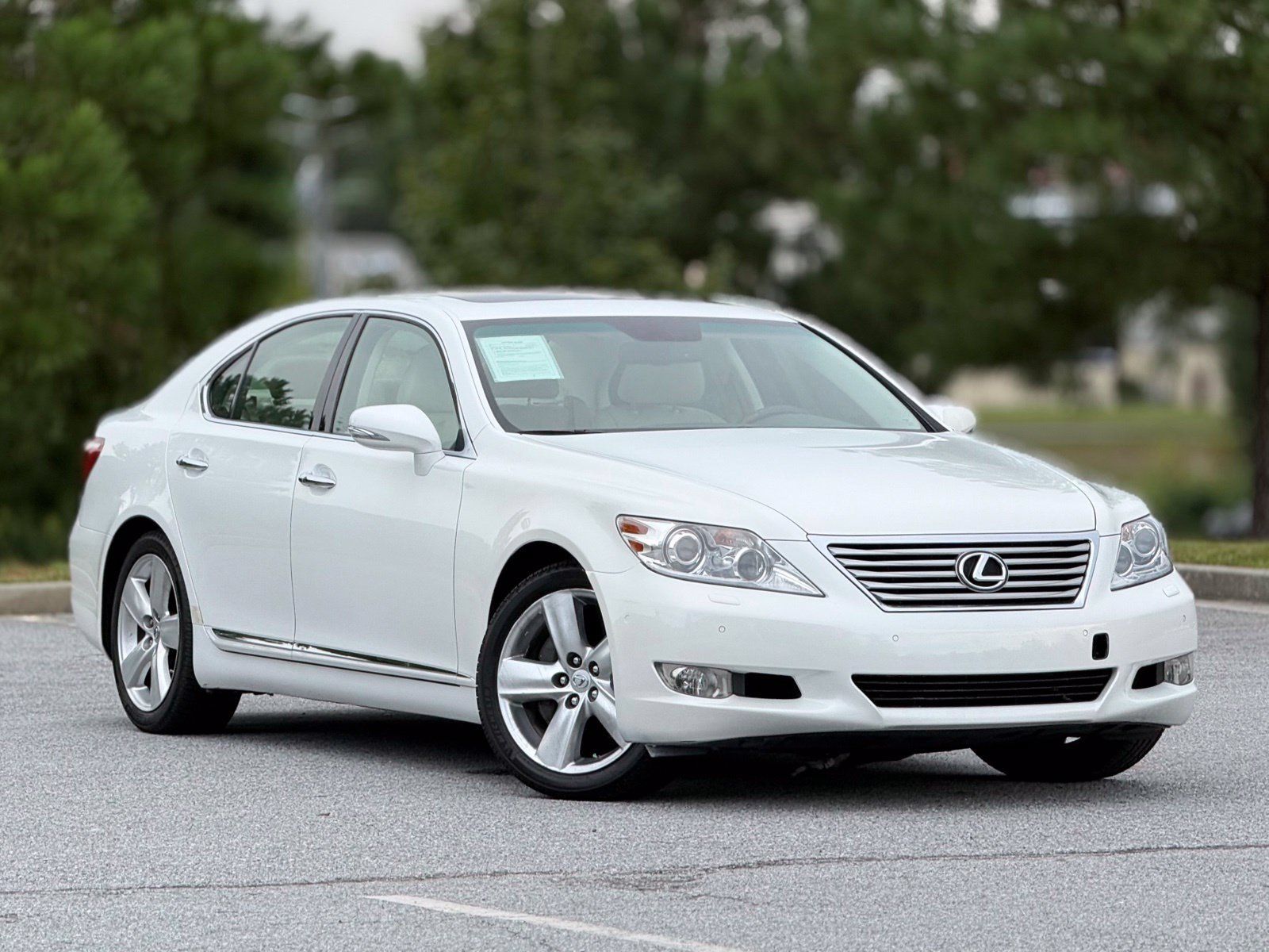 Used 2011 Lexus LS 460 w/ Comfort Pkg RWD image 13