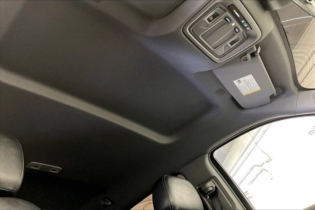 Used 2024 Chevrolet Silverado 1500 RST AWD/4WD image 28