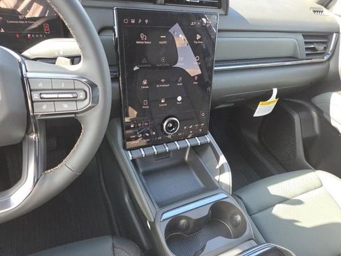 New 2026 GMC Terrain AT4 w/ Convenience Package III image 33