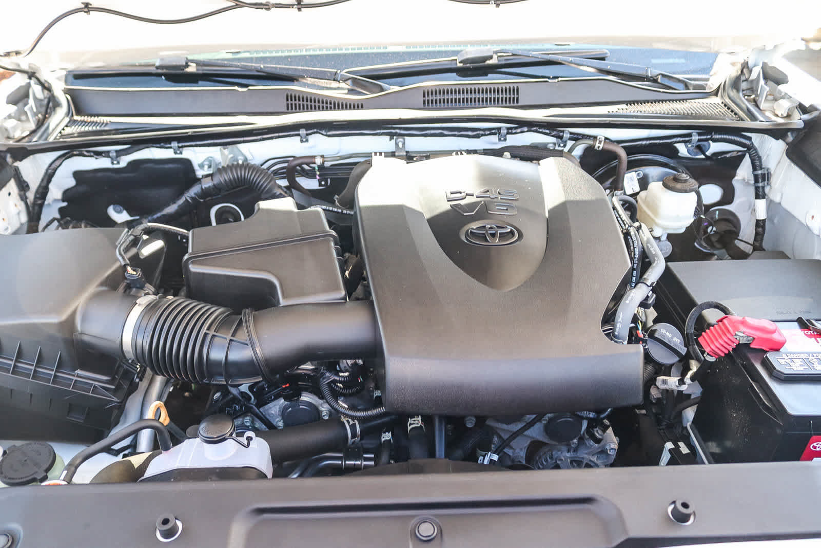 Used 2023 Toyota Tacoma SR5 RWD image 28