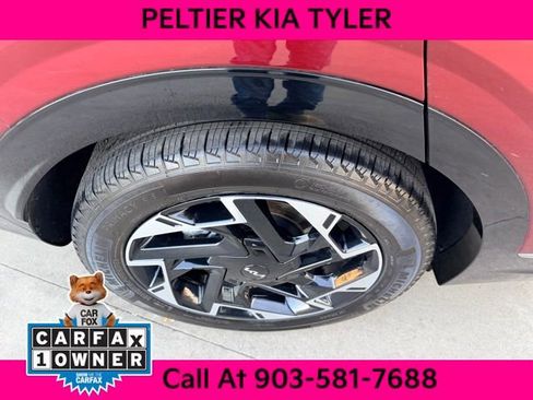 Used 2025 Kia Sportage SX image 14