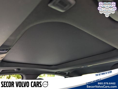 Used 2021 BMW 330i xDrive 330i xDrive w/ Driving Assistance Package image 18