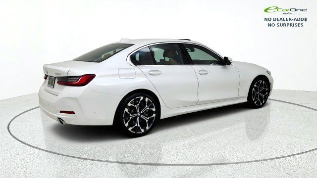 Used 2025 BMW 330i Sedan RWD image 9