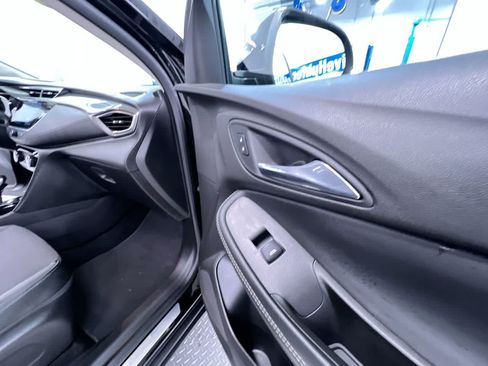 Used 2021 Buick Encore GX Select w/ Advanced Technology Package AWD/4WD image 37