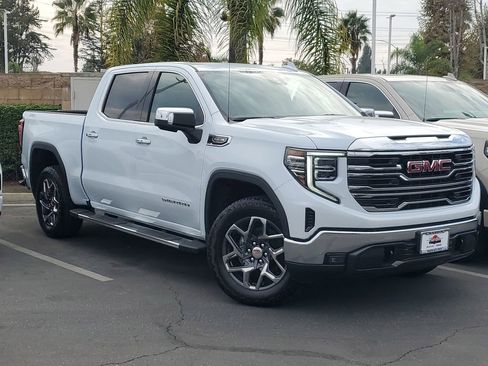 New 2026 GMC Sierra 1500 SLT w/ SLT Premium Package image 1