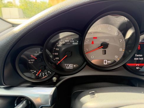 Used 2015 Porsche 911 Carrera 4S image 21