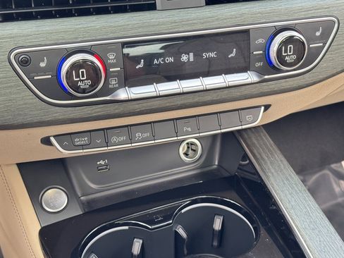 Used 2022 Audi A4 2.0T Premium Plus image 13