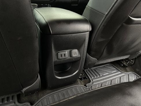 Used 2018 GMC Canyon SLT w/ Driver Alert Package image 25