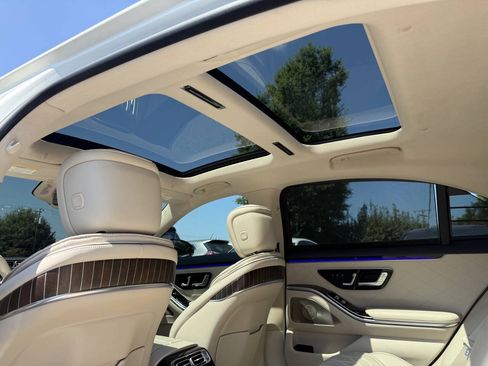 Used 2022 Mercedes-Benz S 580 4MATIC Sedan image 26