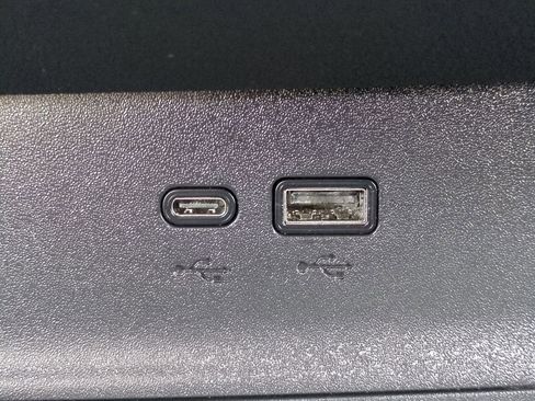 Used 2025 Chevrolet Equinox LT FWD image 22