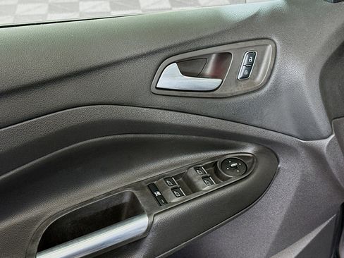 Used 2014 Ford C-MAX SE w/ Equipment Group 203A FWD image 15
