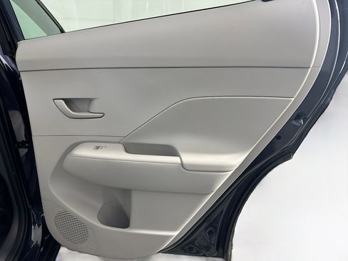 Used 2025 Hyundai Kona SEL image 31