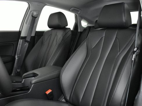 Used 2025 Acura Integra FWD image 11