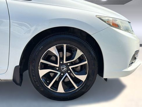 Used 2015 Honda Civic EX image 9