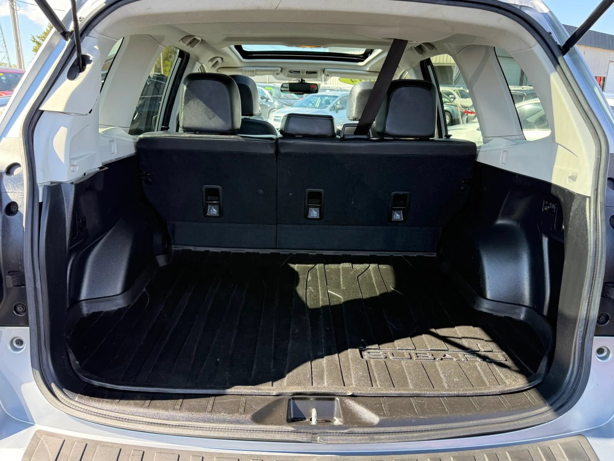 Used 2014 Subaru Forester 2.5i Limited AWD/4WD image 36