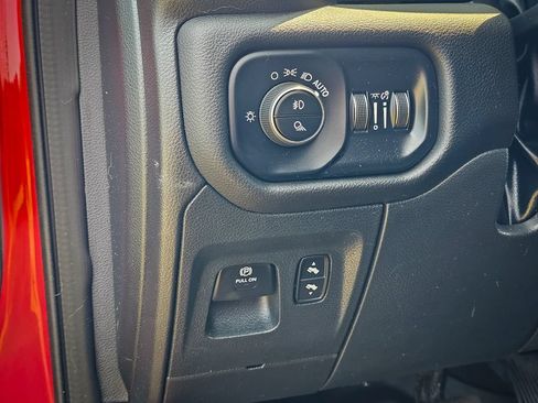 Used 2025 RAM 1500 Big Horn AWD/4WD image 15