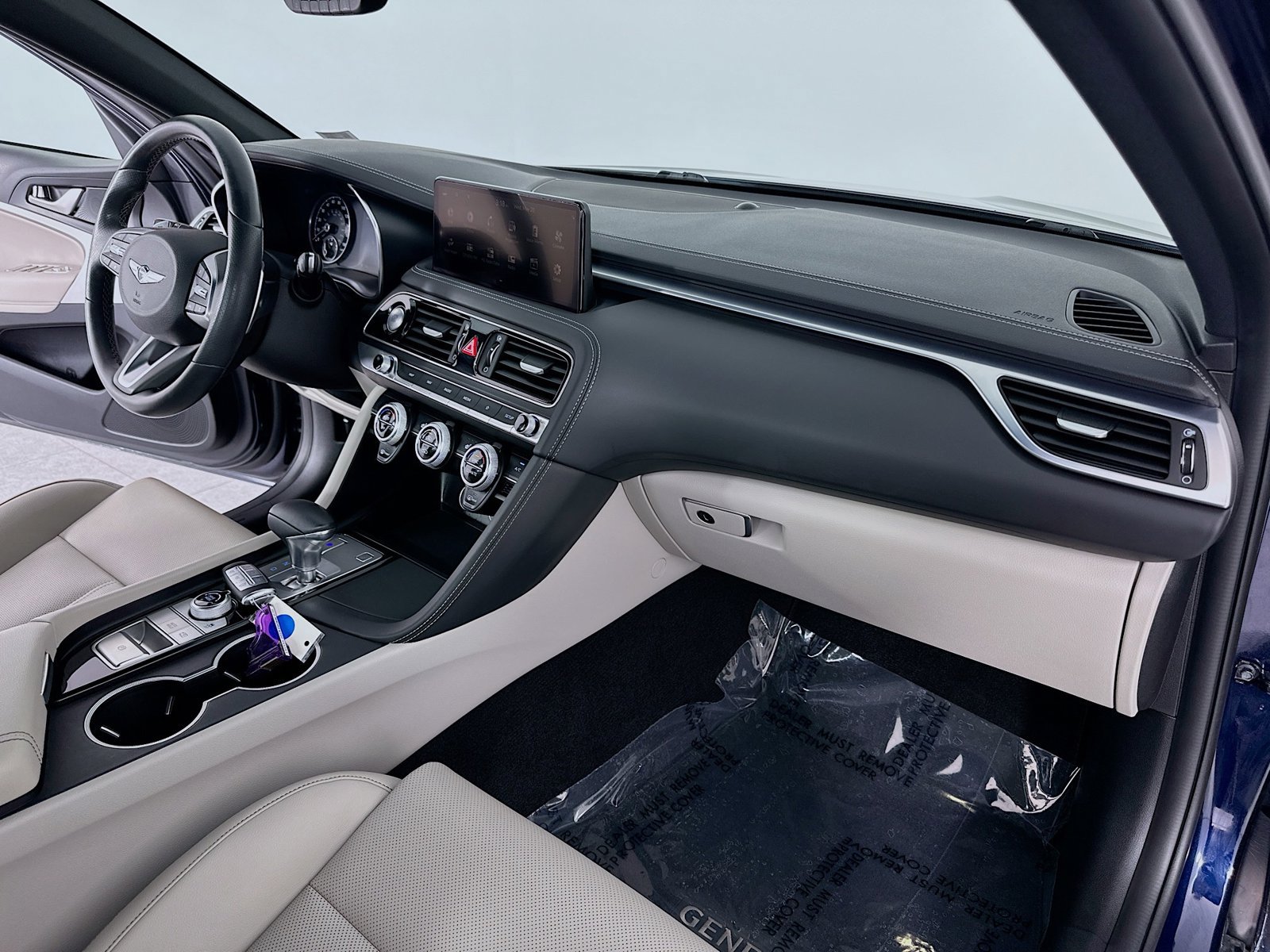 Used 2023 Genesis G70 2.0T RWD image 32