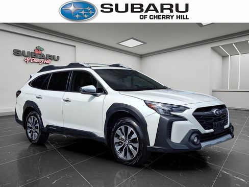 Certified 2025 Subaru Outback Touring XT w/ Popular Package #2 AWD/4WD image 1