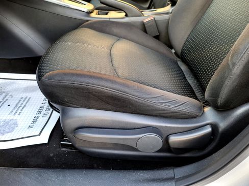 Used 2014 Nissan Sentra SR image 24