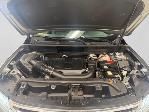 Used 2023 GMC Acadia SLT image 5