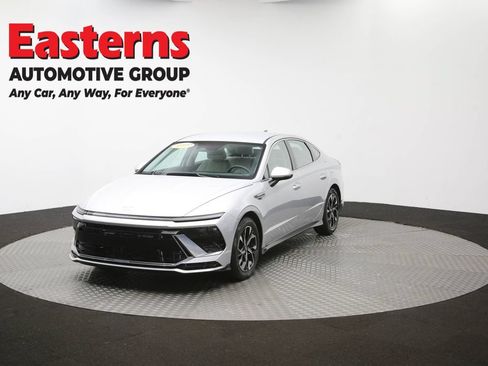 Used 2025 Hyundai Sonata SEL FWD image 55