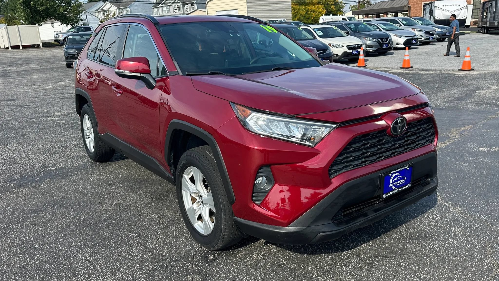 Used 2019 Toyota RAV4 XLE w/ All Weather Liner Package AWD/4WD image 3