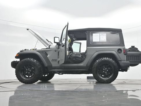 Used 2022 Jeep Wrangler Sport AWD/4WD image 48