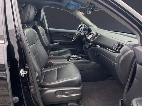 Used 2019 Honda Pilot Touring image 15