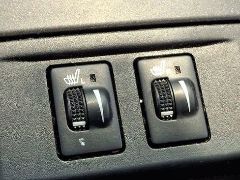 Used 2017 Toyota Camry XLE FWD image 17