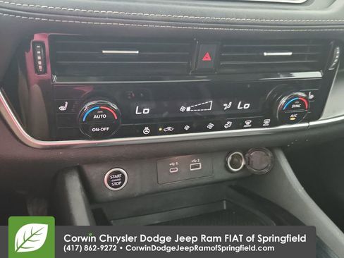 Used 2021 Nissan Rogue SV w/ Premium Package AWD/4WD image 25