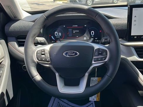 New 2026 Ford Explorer Active w/ Active Comfort Package RWD image 22