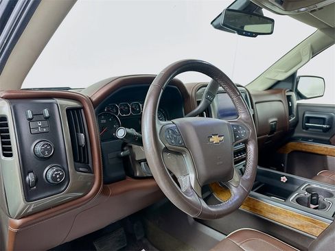 Used 2016 Chevrolet Silverado 1500 High Country w/ High Country Premium Package image 9