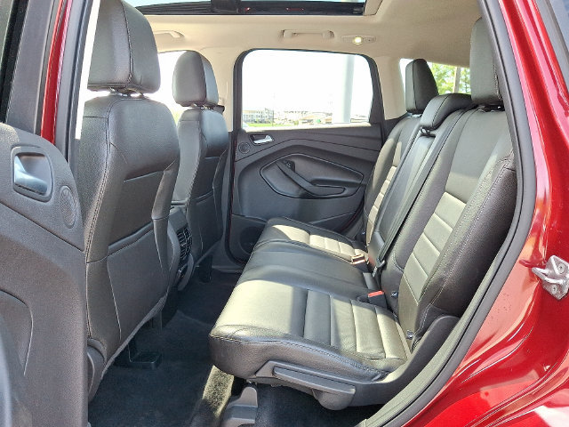 Used 2015 Ford Escape Titanium w/ Equipment Group 301A FWD image 10